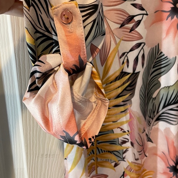 Tango Mango Size XS UPF 50 Shirt - Picture 4 of 12